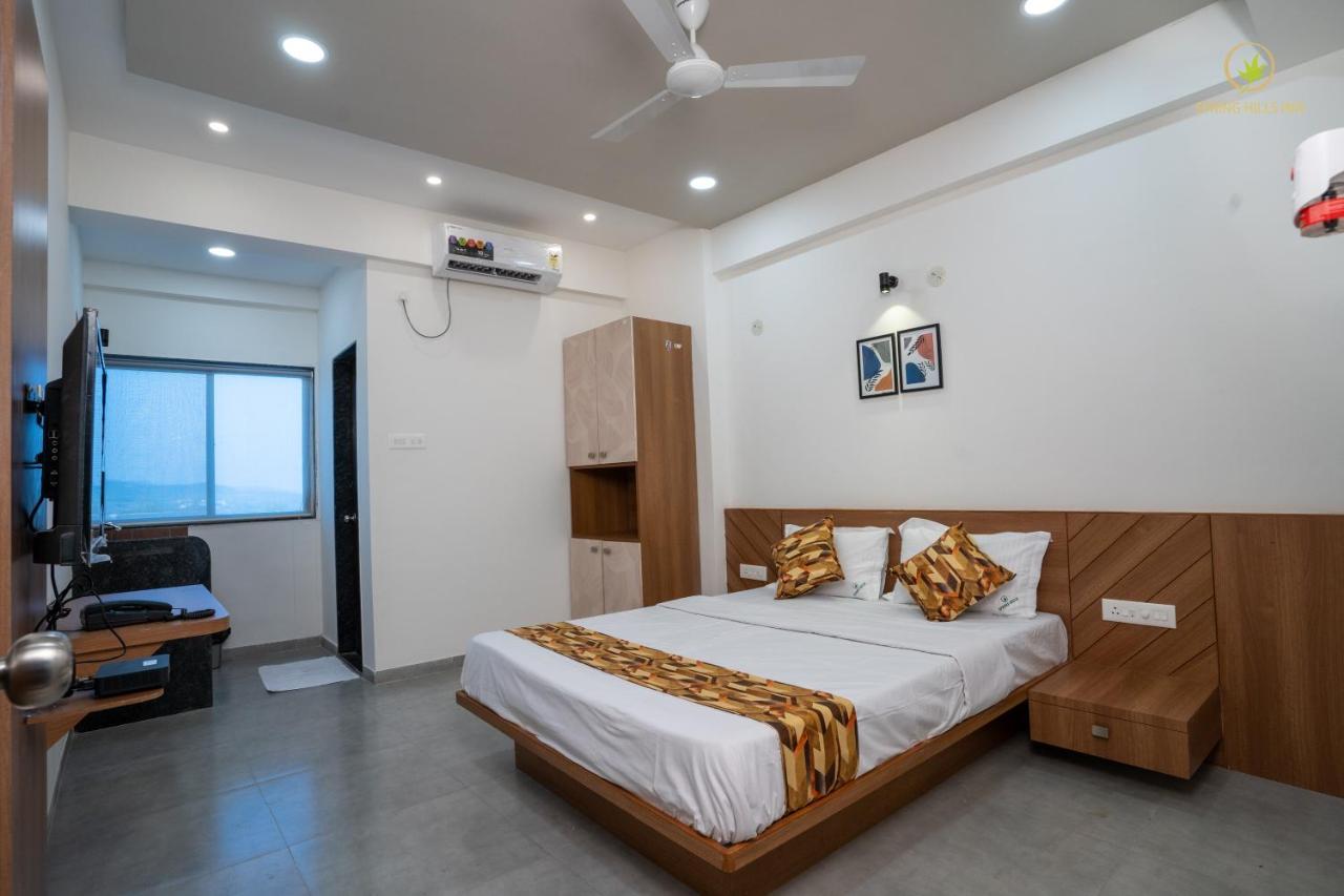 Spring Hills Inn Pune Exterior photo