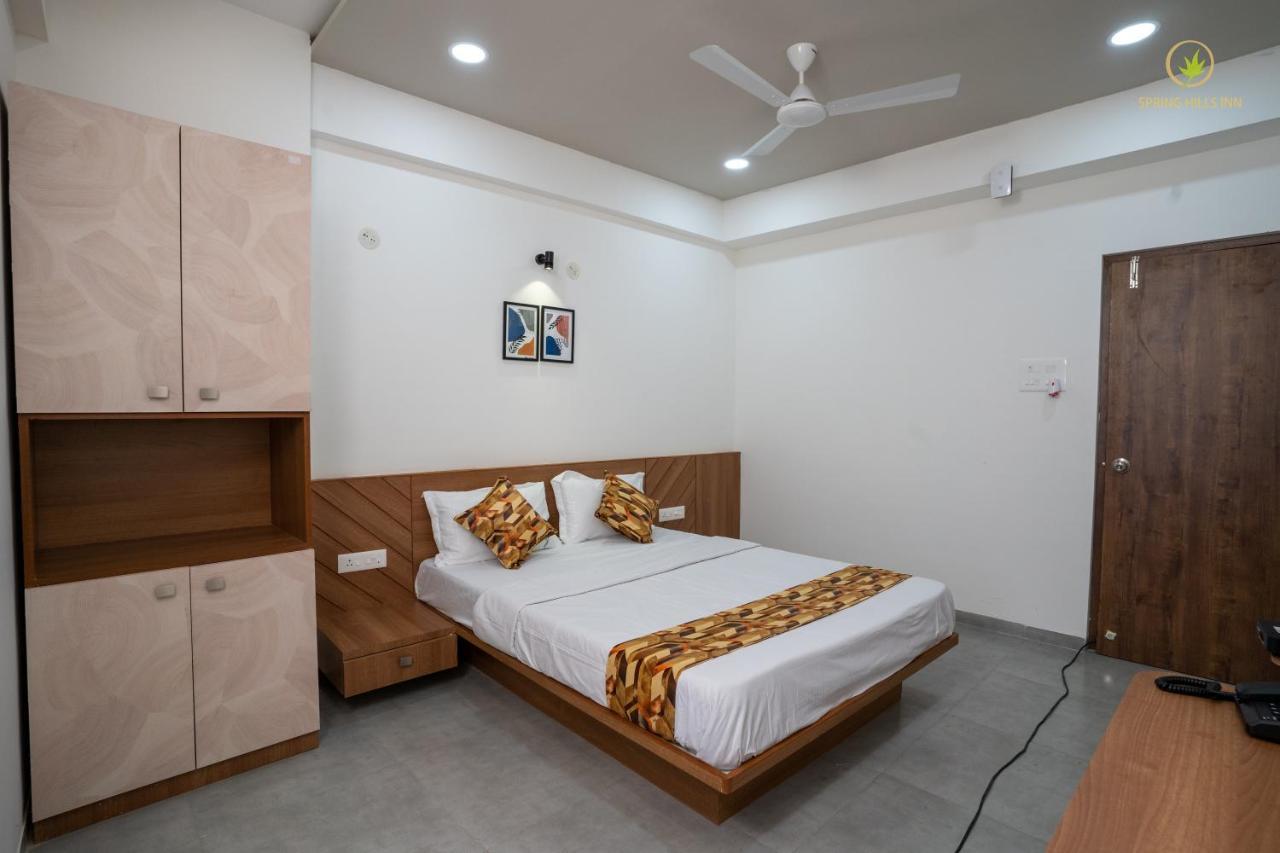Spring Hills Inn Pune Exterior photo